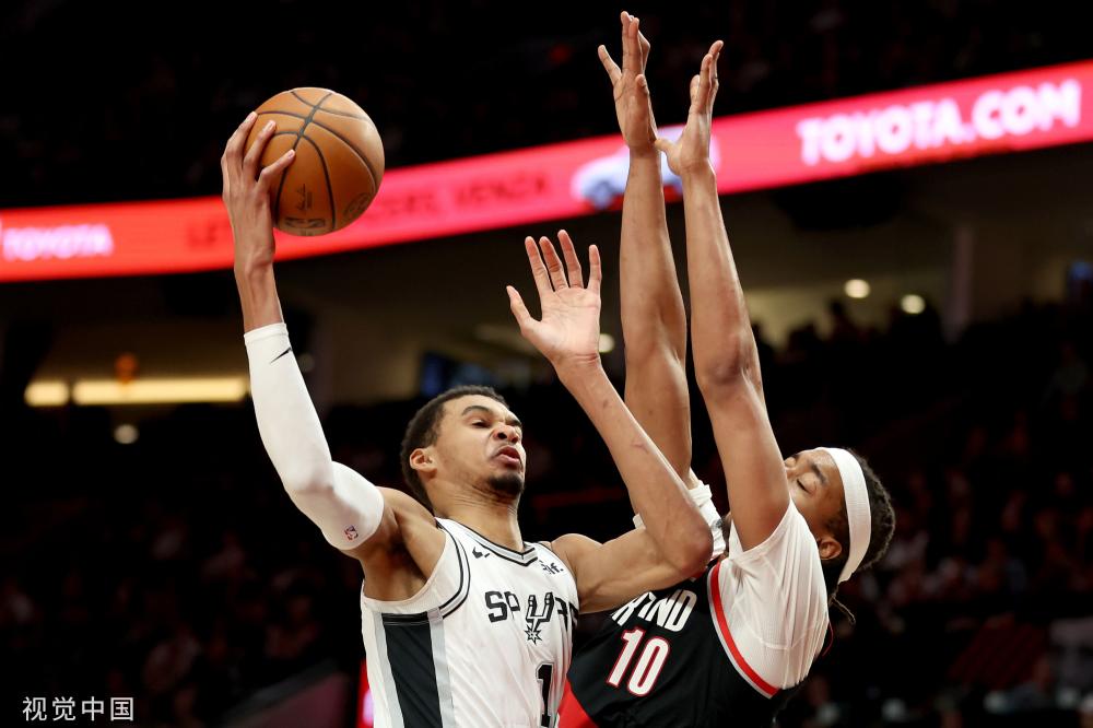 她的出色成 她的出色成